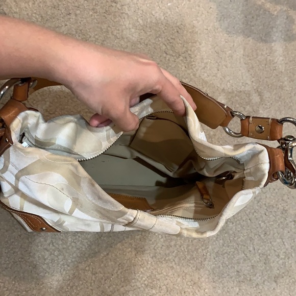 Coach purse - Picture 2 of 2